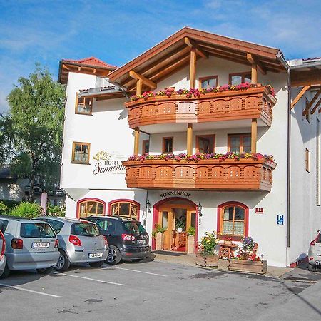 Hotel Sonnenhof - Bed & Breakfast & Appartements Mutters Exterior photo