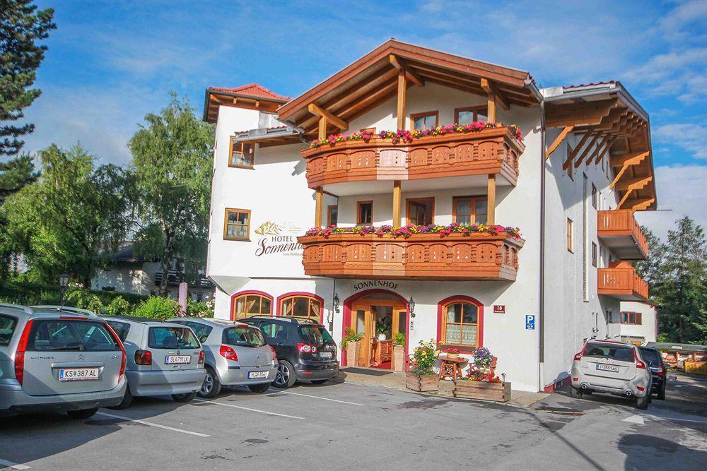 Hotel Sonnenhof - Bed & Breakfast & Appartements Mutters Exterior photo